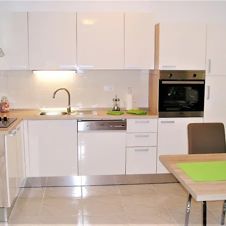 Apartmán Tih - 20 M From Sea Sevid