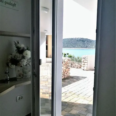 Tih - 20 M From Sea Apartmán