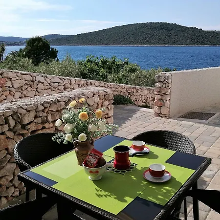 Apartmán Tih - 20 M From Sea *