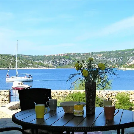 Tih - 20 M From Sea Apartmán